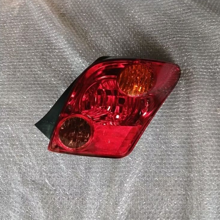 stoplamp toyota ist IST original