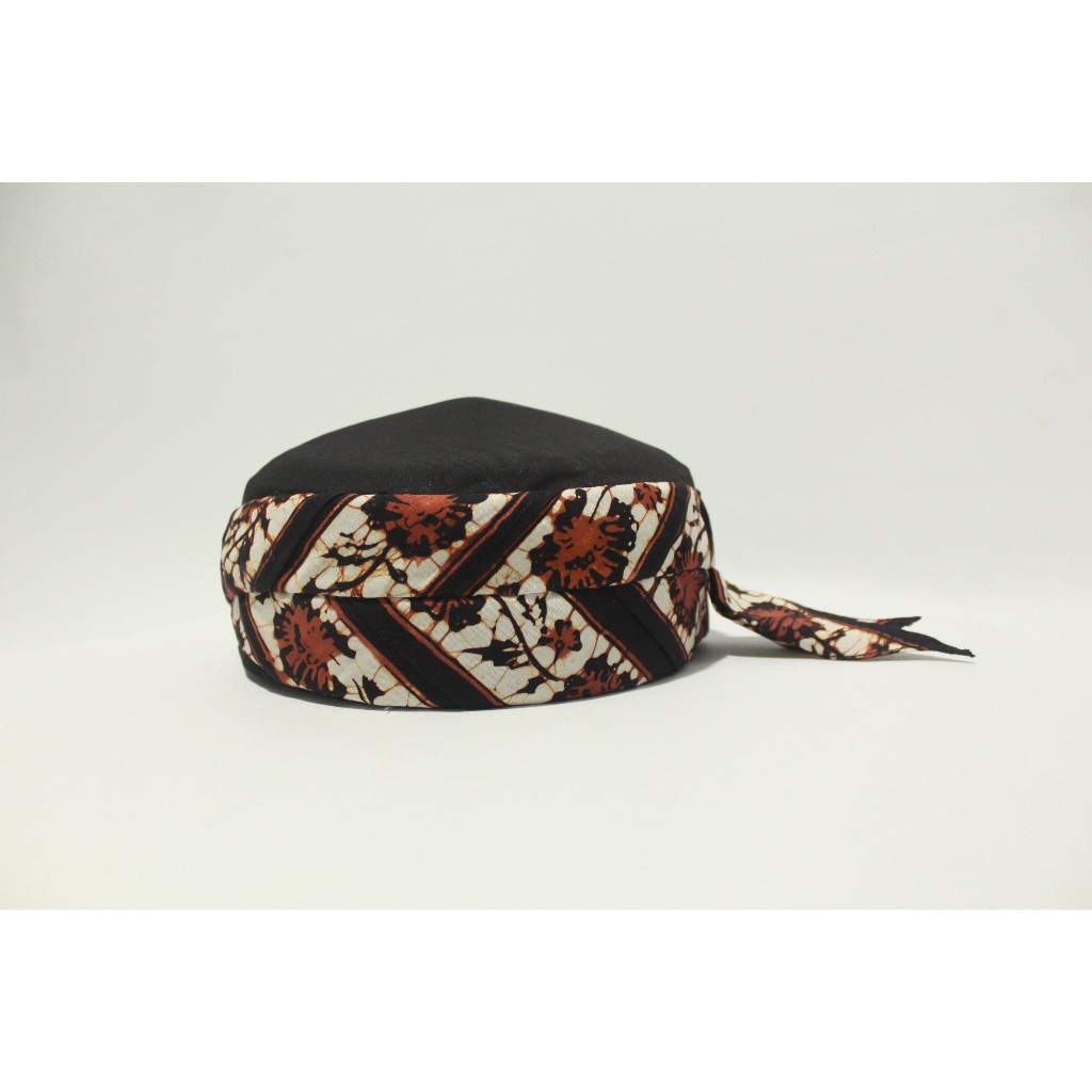 Peci Batik Jogokariyan Motif Indrasoga