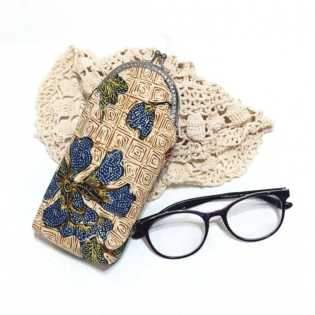 Dompet Kacamata Batik/Dompet Behel/Tempat Kacamata