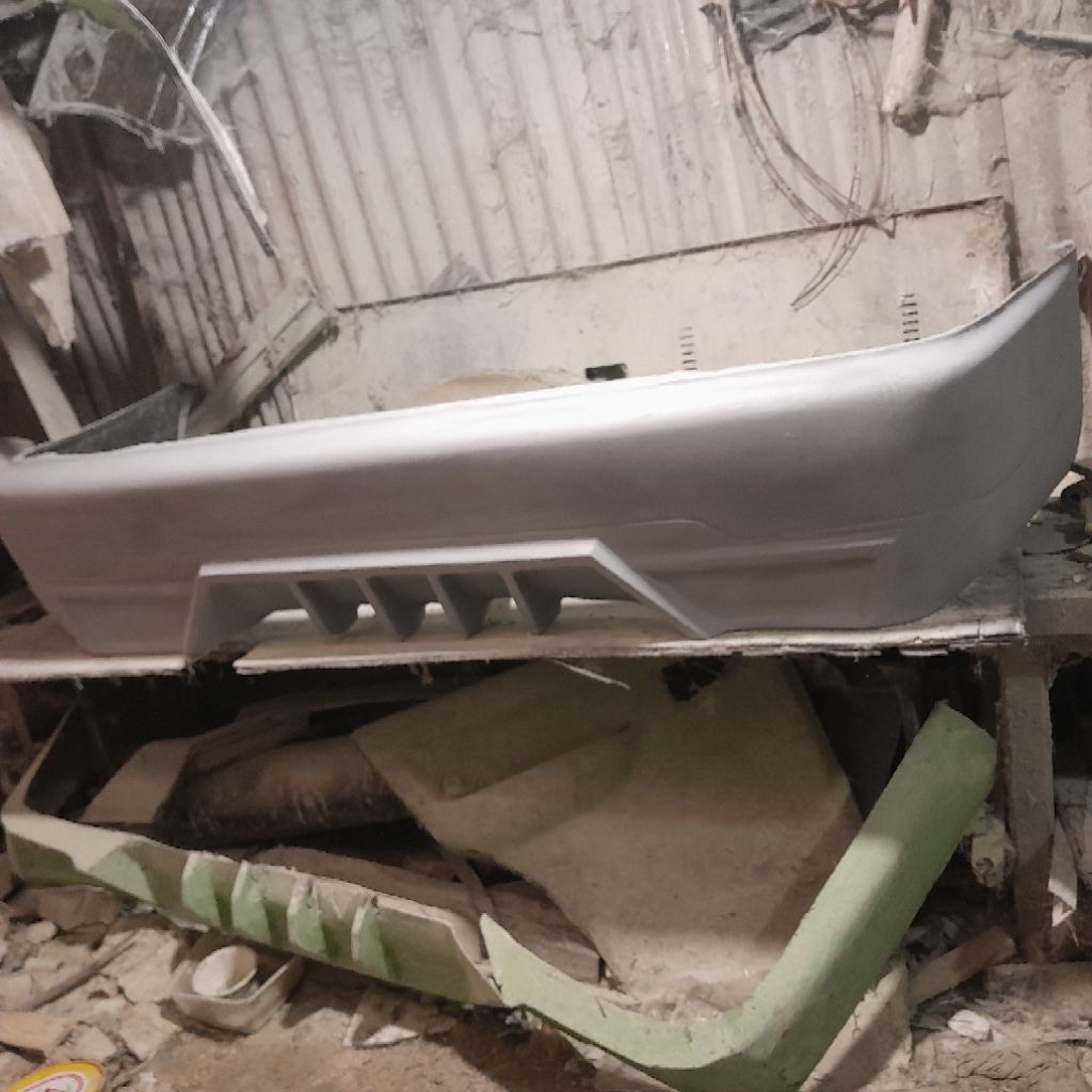 bumper belakang custom Great corolla