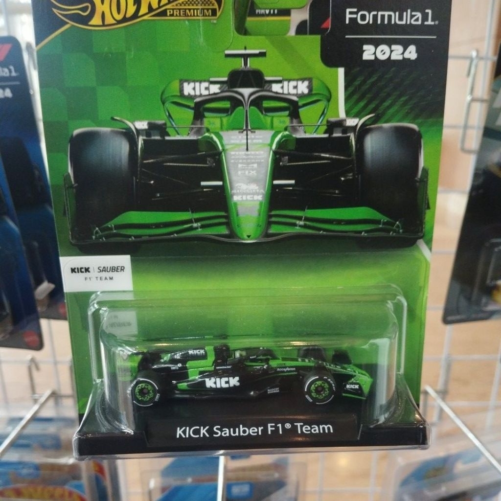 hotwheels kick Sauber F1 team (#77)