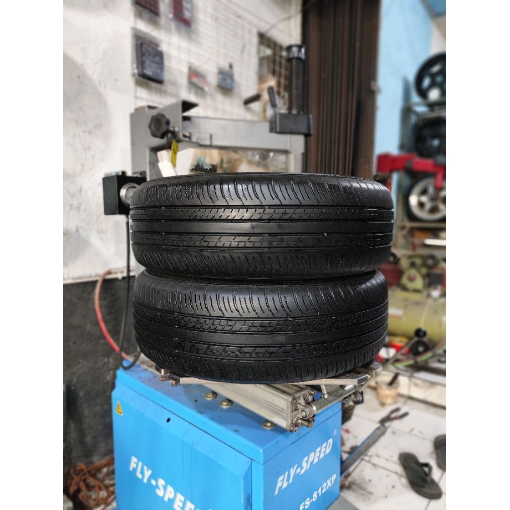 ban dunlop enazeve 215/60 ring 17