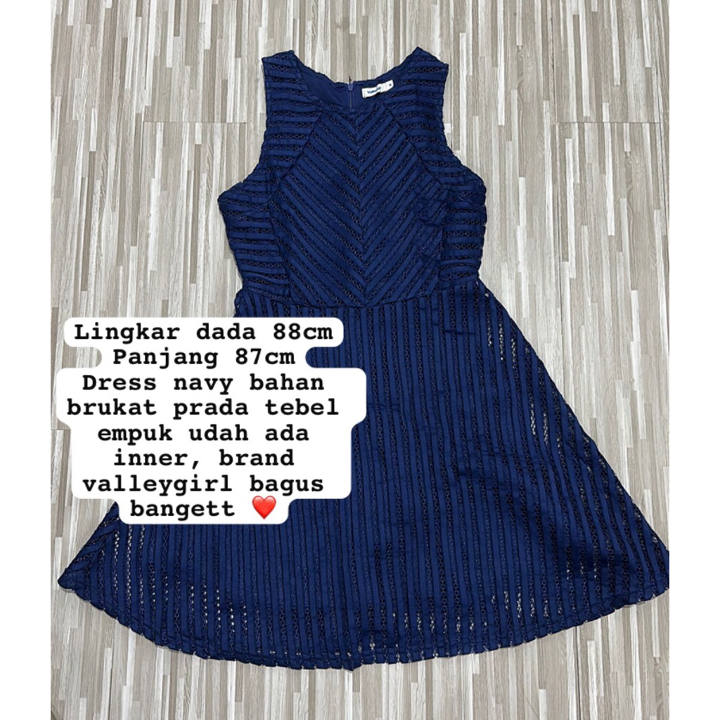 Dress tebal prada navy brand