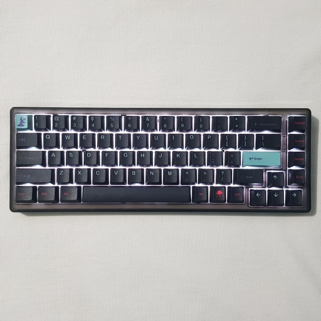 Press Play - Voyager 68 Milky Way Edition (switch Gateron Yellow) mechanical keyboard 65%