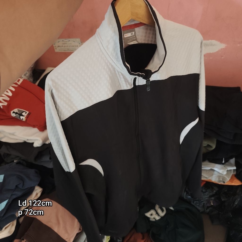 jacket nike therma fit