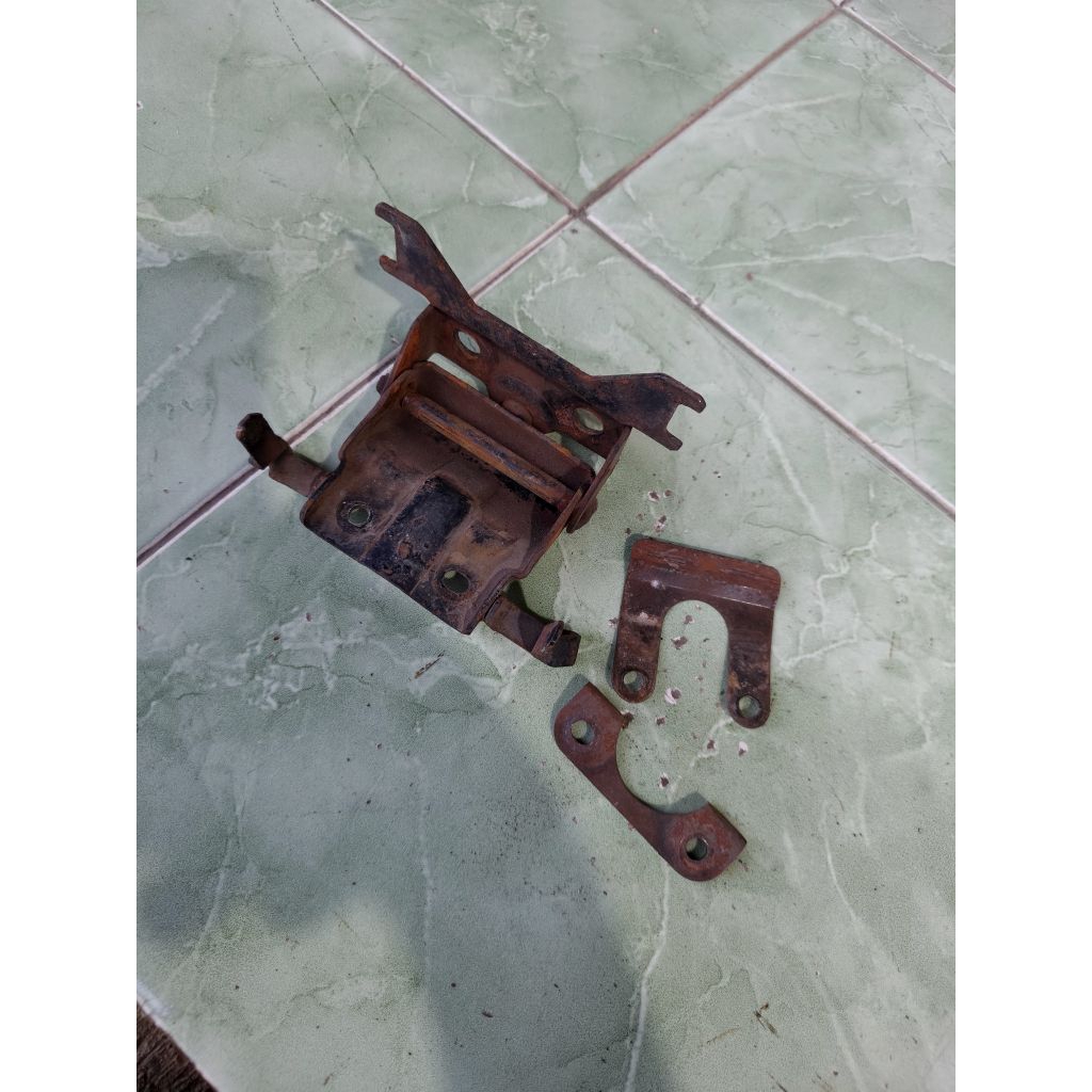 Engsel Jog Supra 100 ori