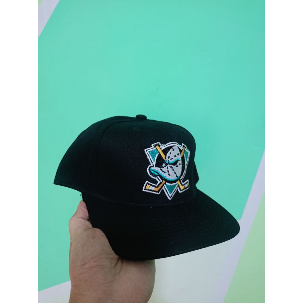 Topi Snapback Mighty Duck Block Head