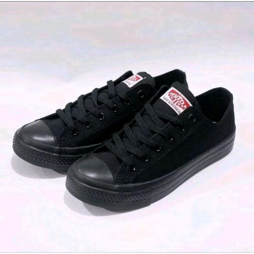 Ventela Low  Full Black