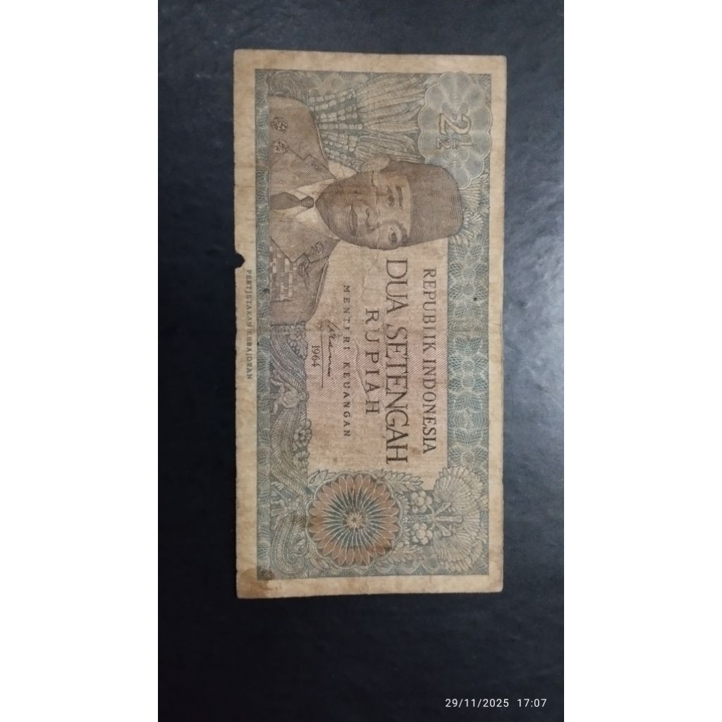 UANG KUNO 2½ RUPIAH SOEKARNO TAHUN 1964