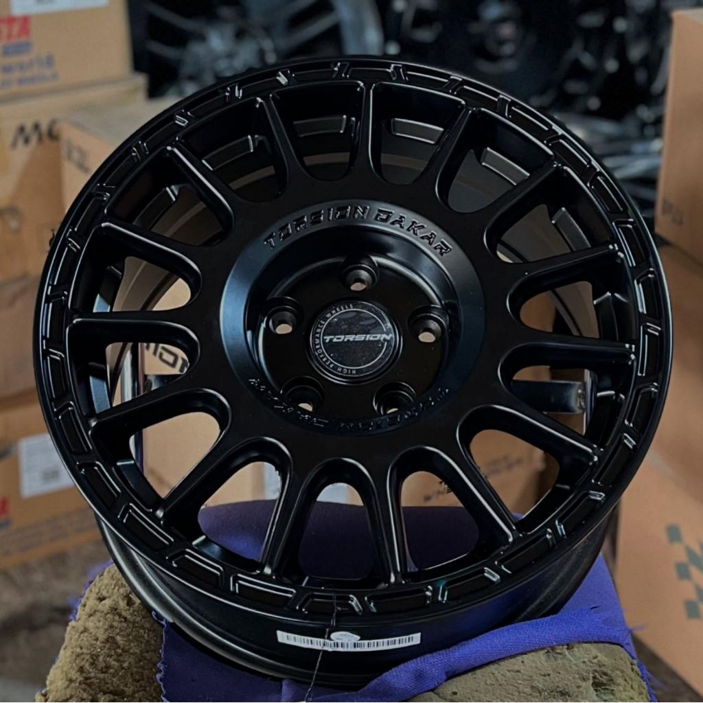 velg ring 16 torsion dakkar rally lebar 7 et 15 velg racing r16 mobil innova reborn venturer Innova 