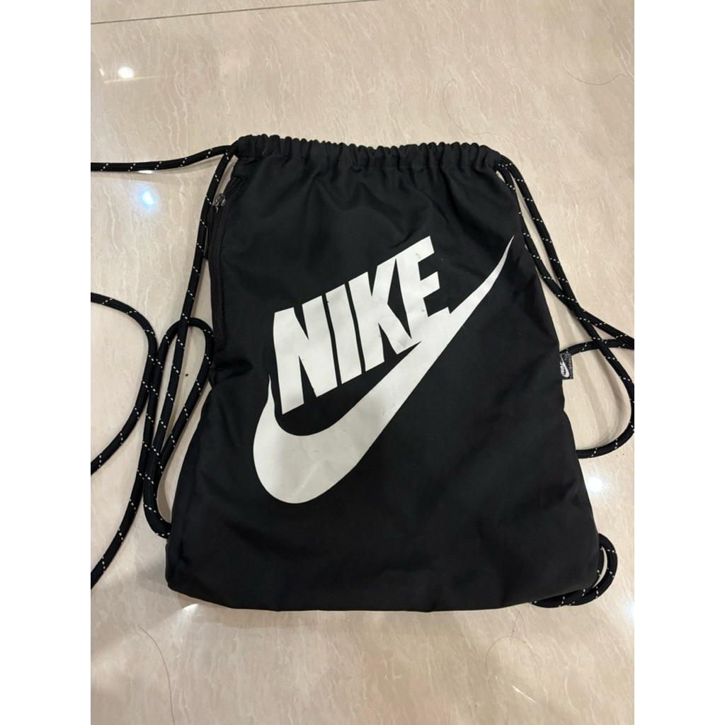 preloved like new tas serut olahraga Nike original