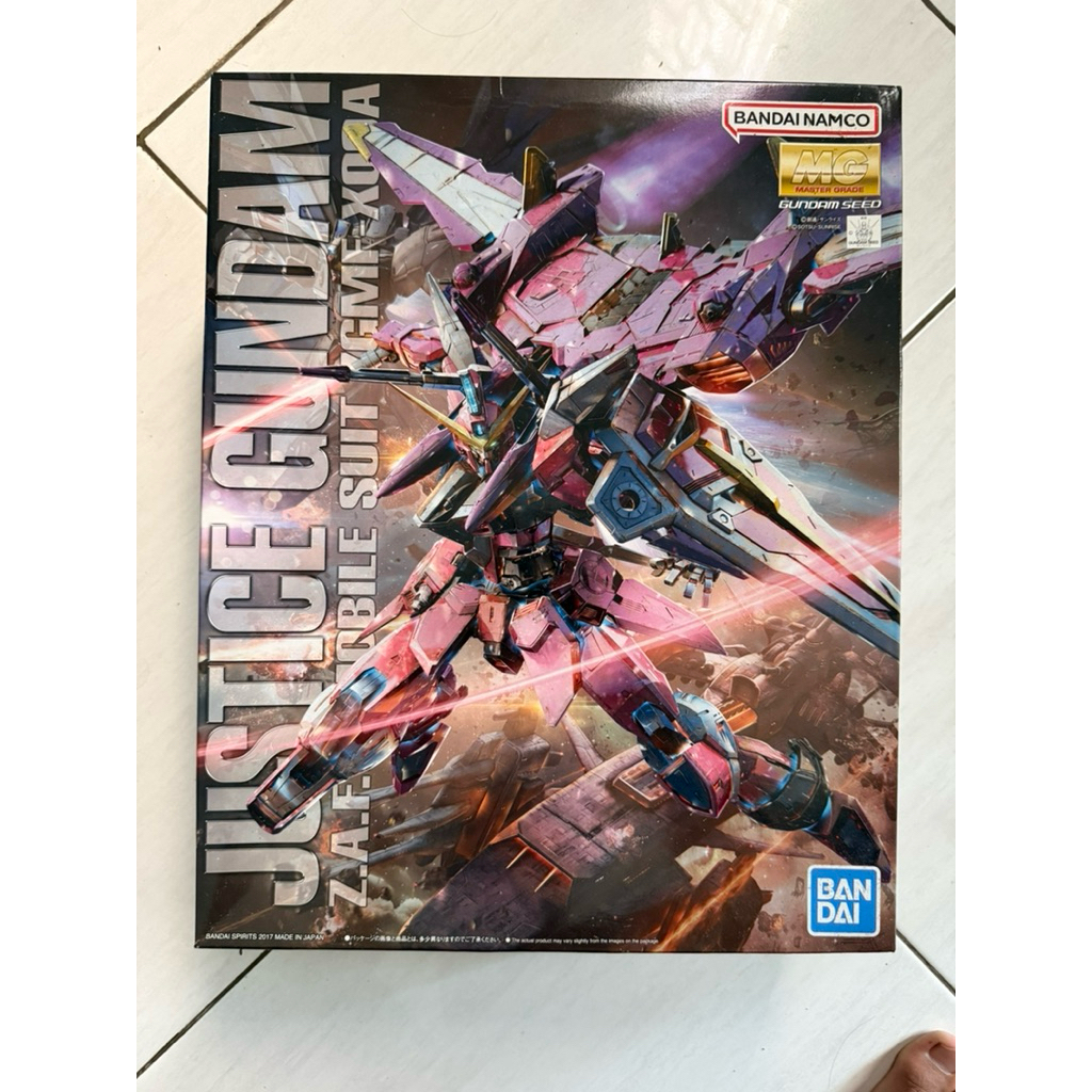 MG Justice Gundam Bandai