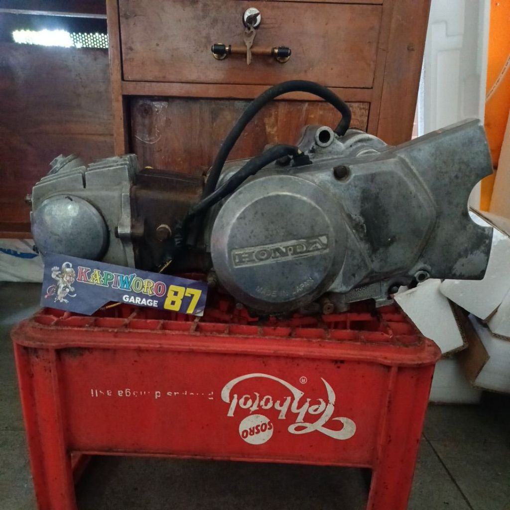 mesin Honda Astrea 800 engkel