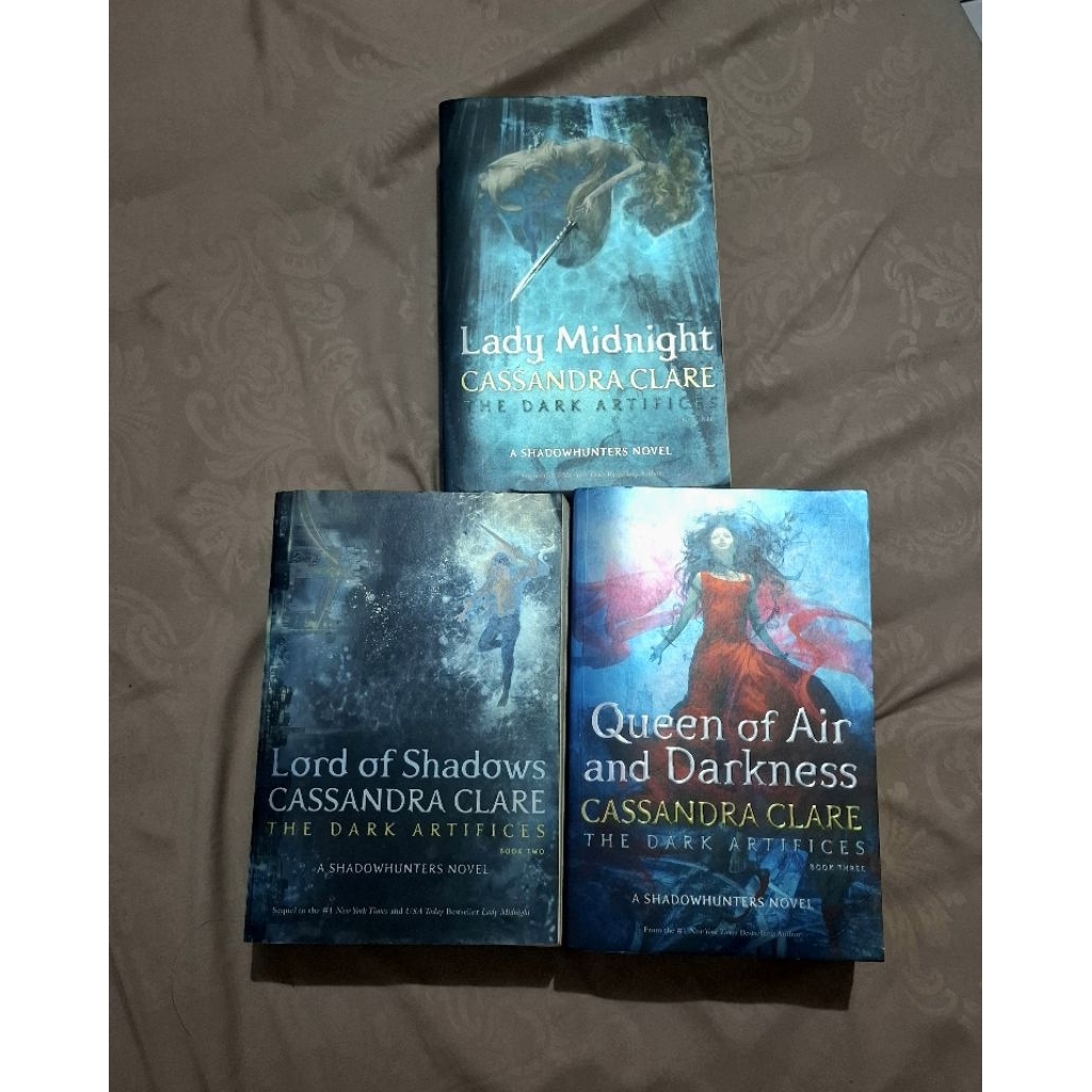 Cassandra Clare - Lady Midnight, Lord of Shadows, Queen of Air and Darkness (The Dark Artifices)
