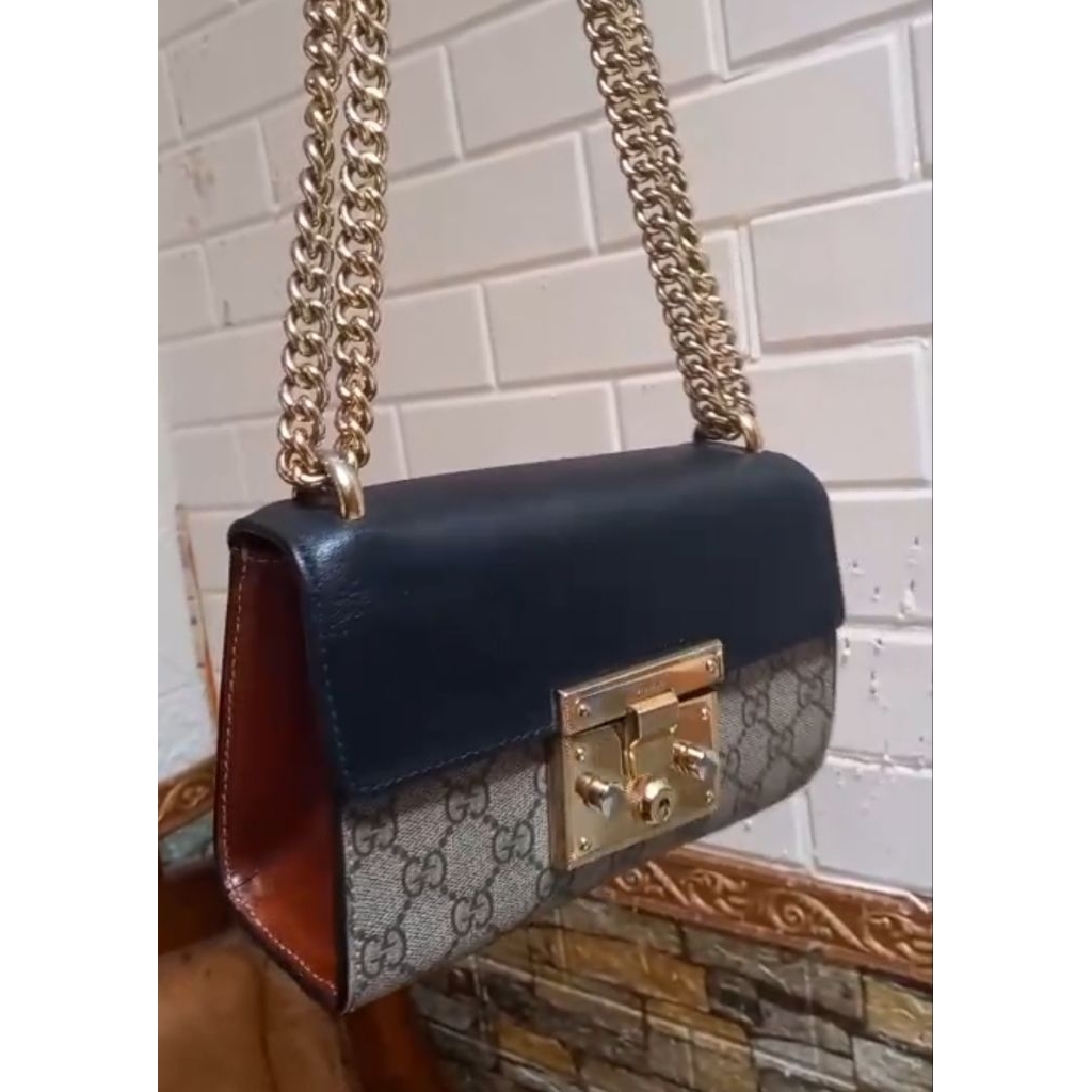 Preloved tas selempang wanita, bahan kulit, GuciMini padlock