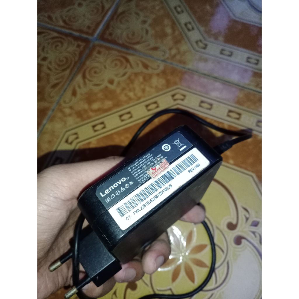 Charger Laptop Lenovo