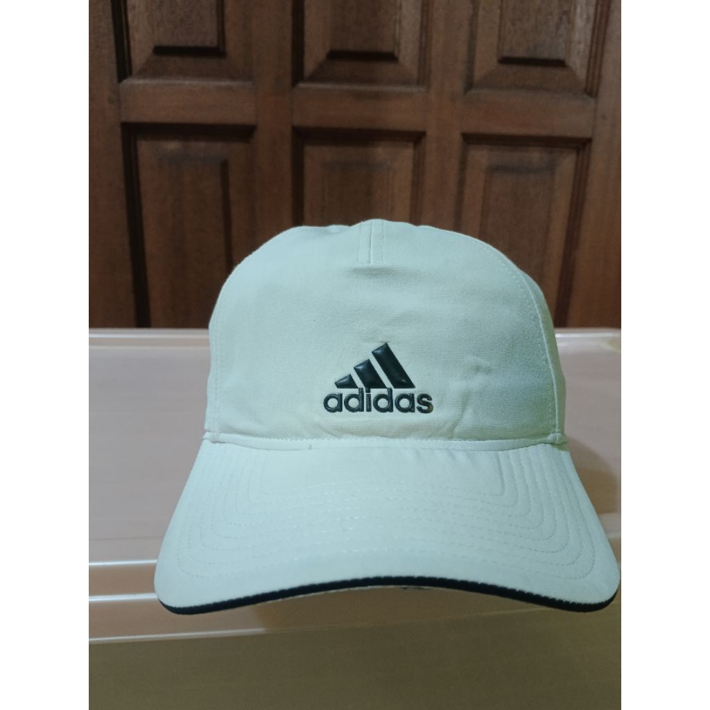 TOPI ADIDAS ORIGINAL BEKAS PAKAI KONDISI BAGUS