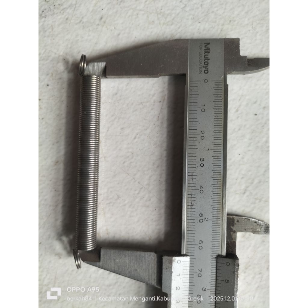 per pegas tarik baja 0,8mm od 8mm panjang 66mm