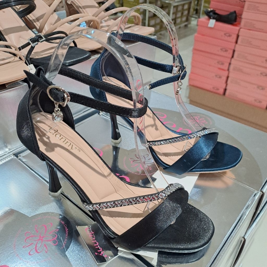 Heels 9 cm wanita genny