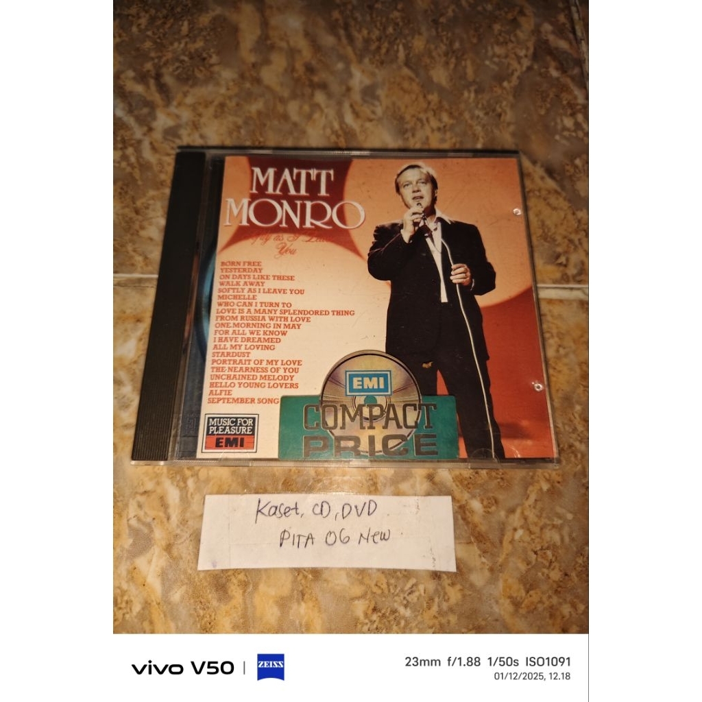 Kaset CD Matt Monro - Softly As I Leave You