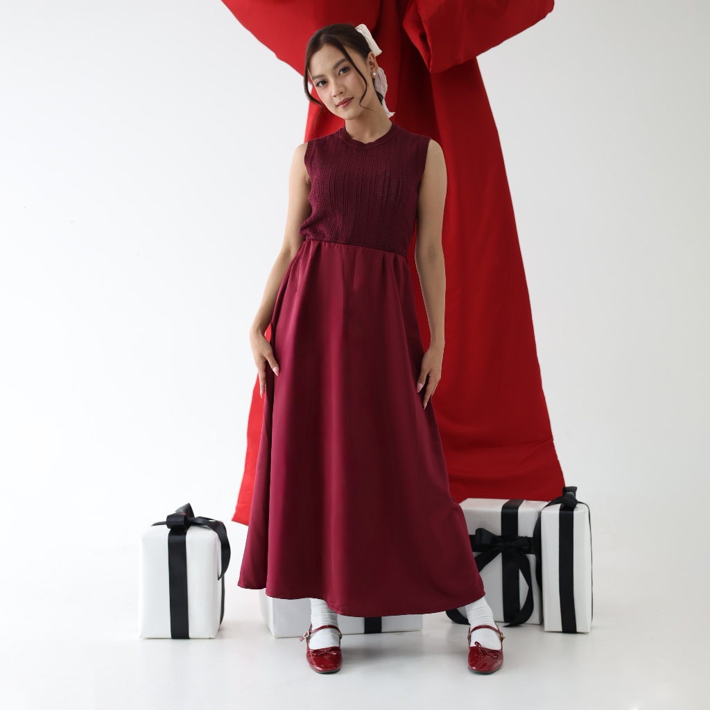 ULTRAVIOLET Ido Silky Skirt 369 Maroon - Rok Bawahan Wanita Satin Natal Gereja Holiday