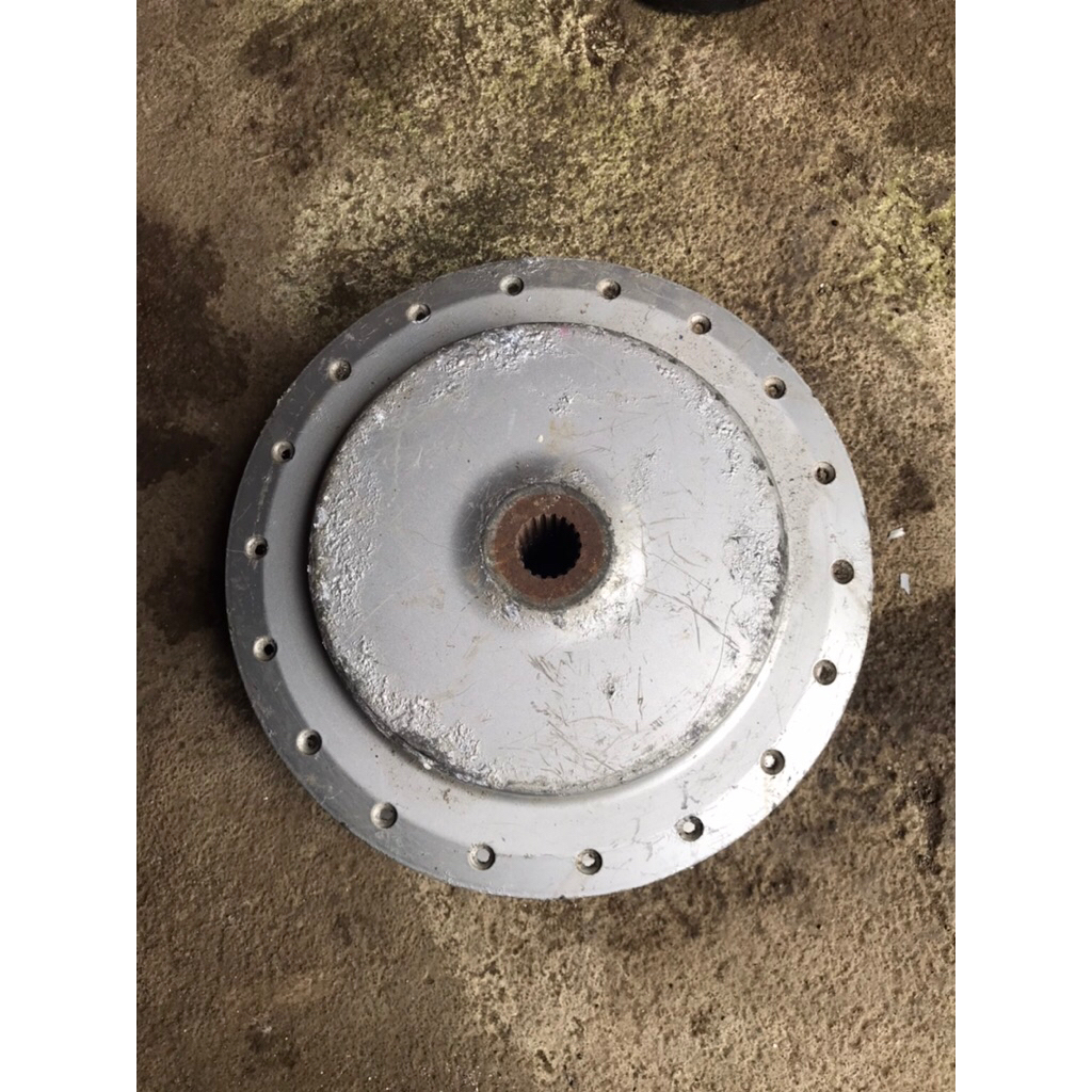 Tromol Belakang Suzuki Spin