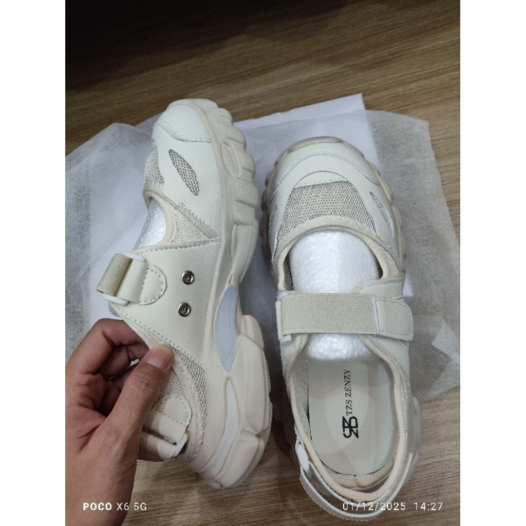 tzs zenzy sepatu sandal