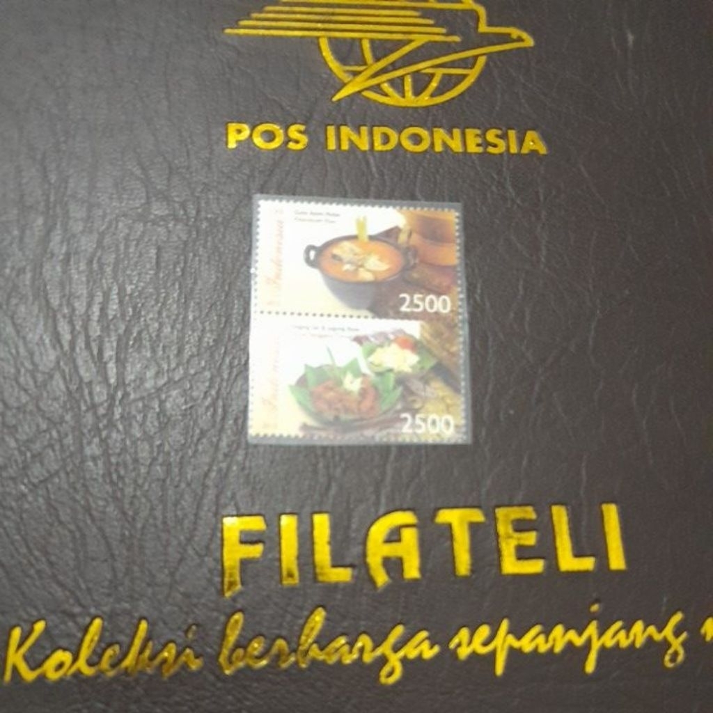 Set lengkap Prangko mint tema Makanan tradisional 2012