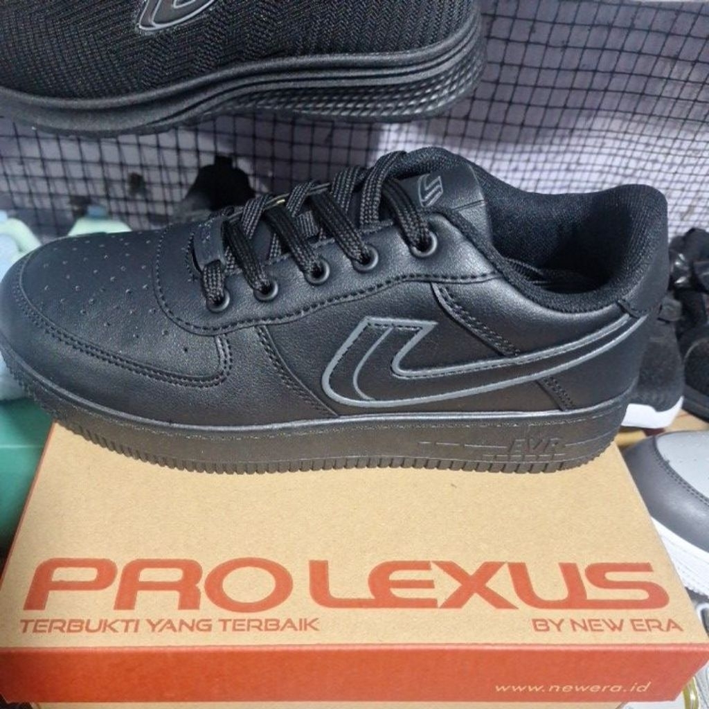 Sepatu New Era Porce One hitam polos