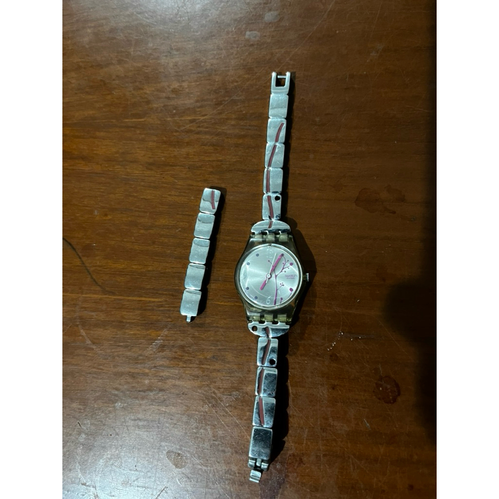 jam tangan swatch wanita