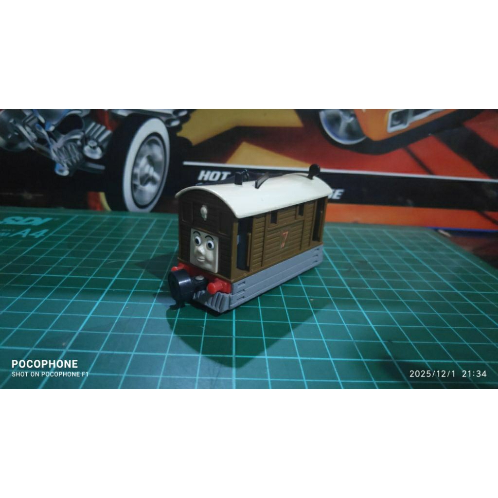 Bandai 1992 made in Korea Thomas the tank engine - Toby Loose