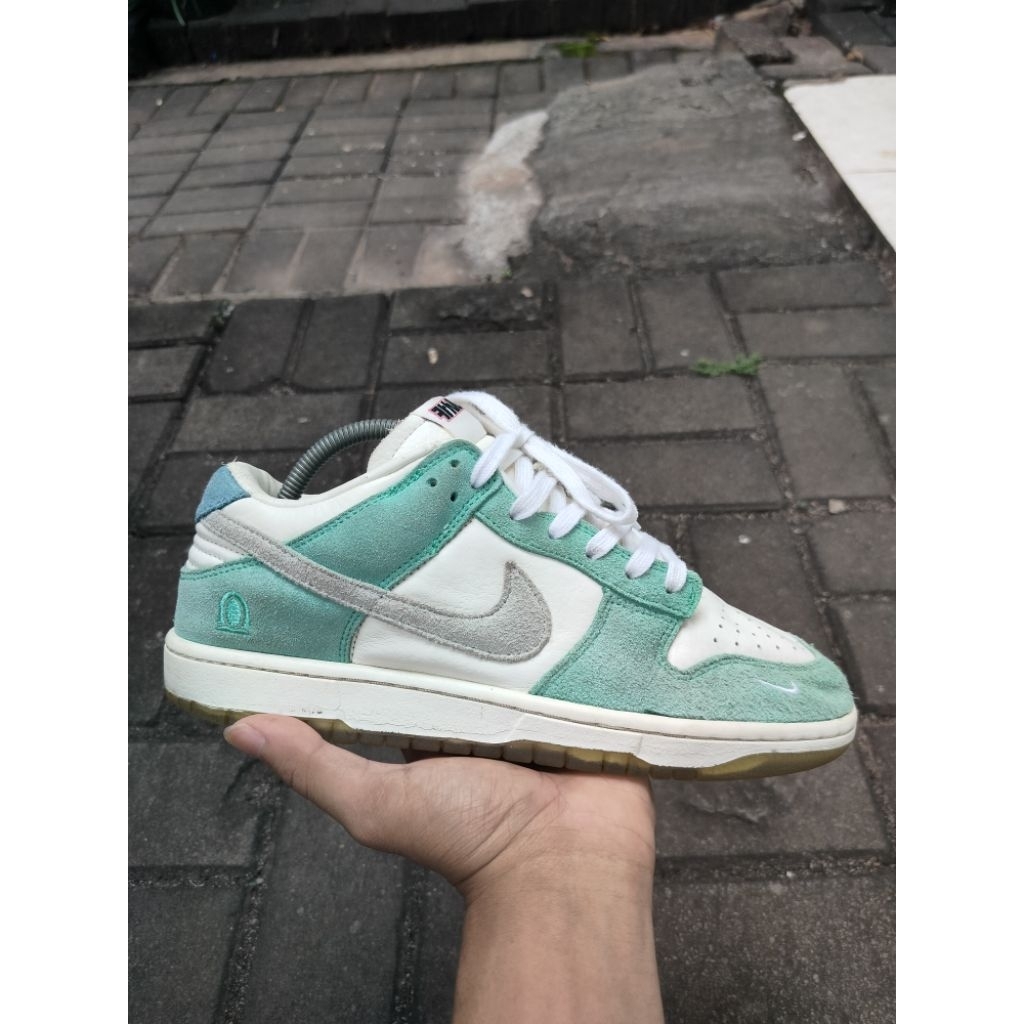 sepatu nike sb dunk low kasina