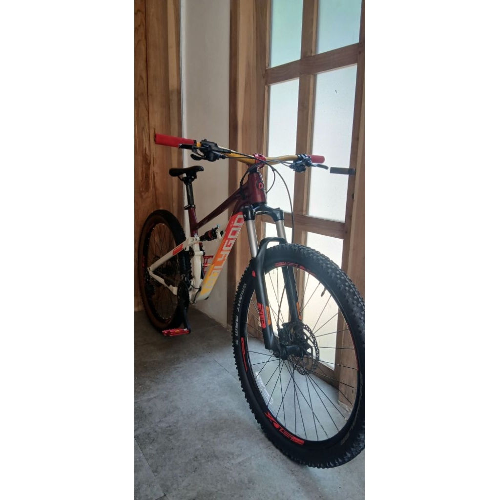 Sepeda Polygon Siskiu D5 tahun 2021 siZe M27.5 second