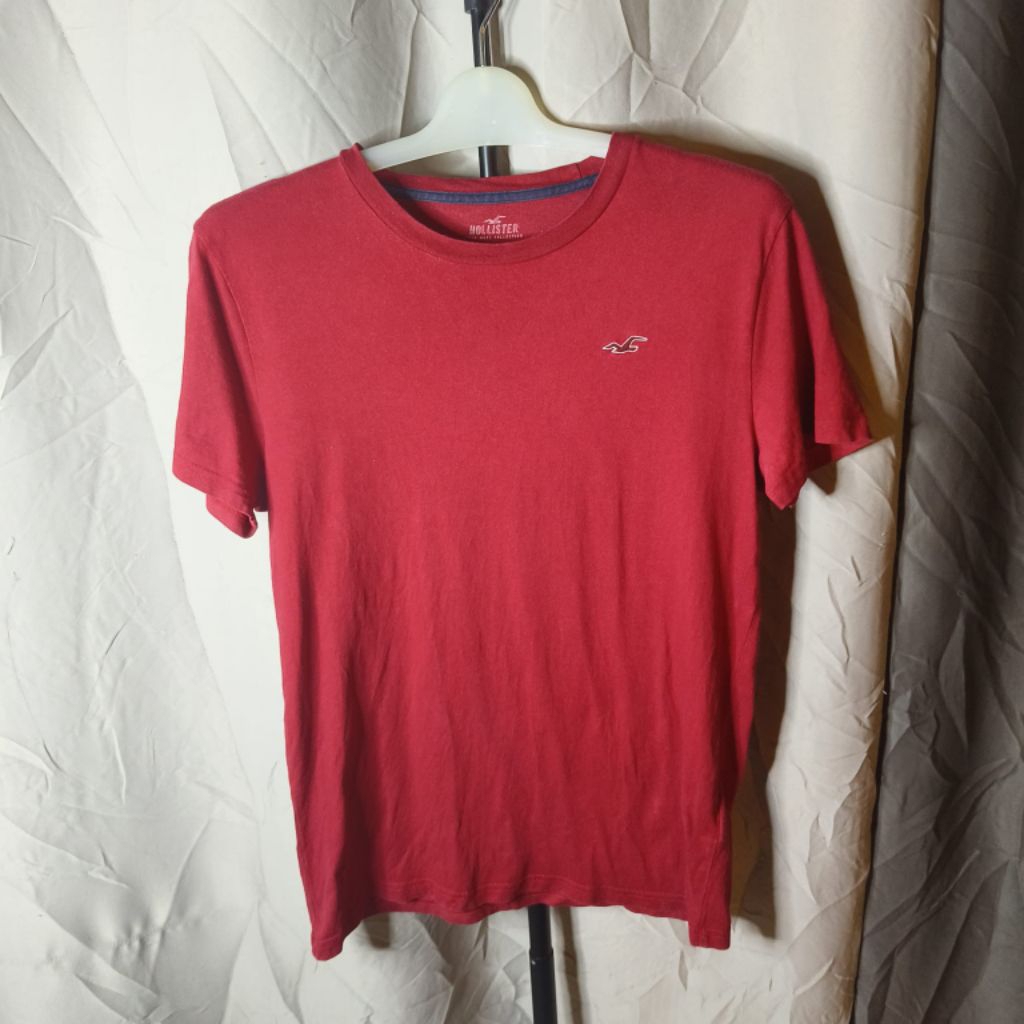kaos oblong hollister