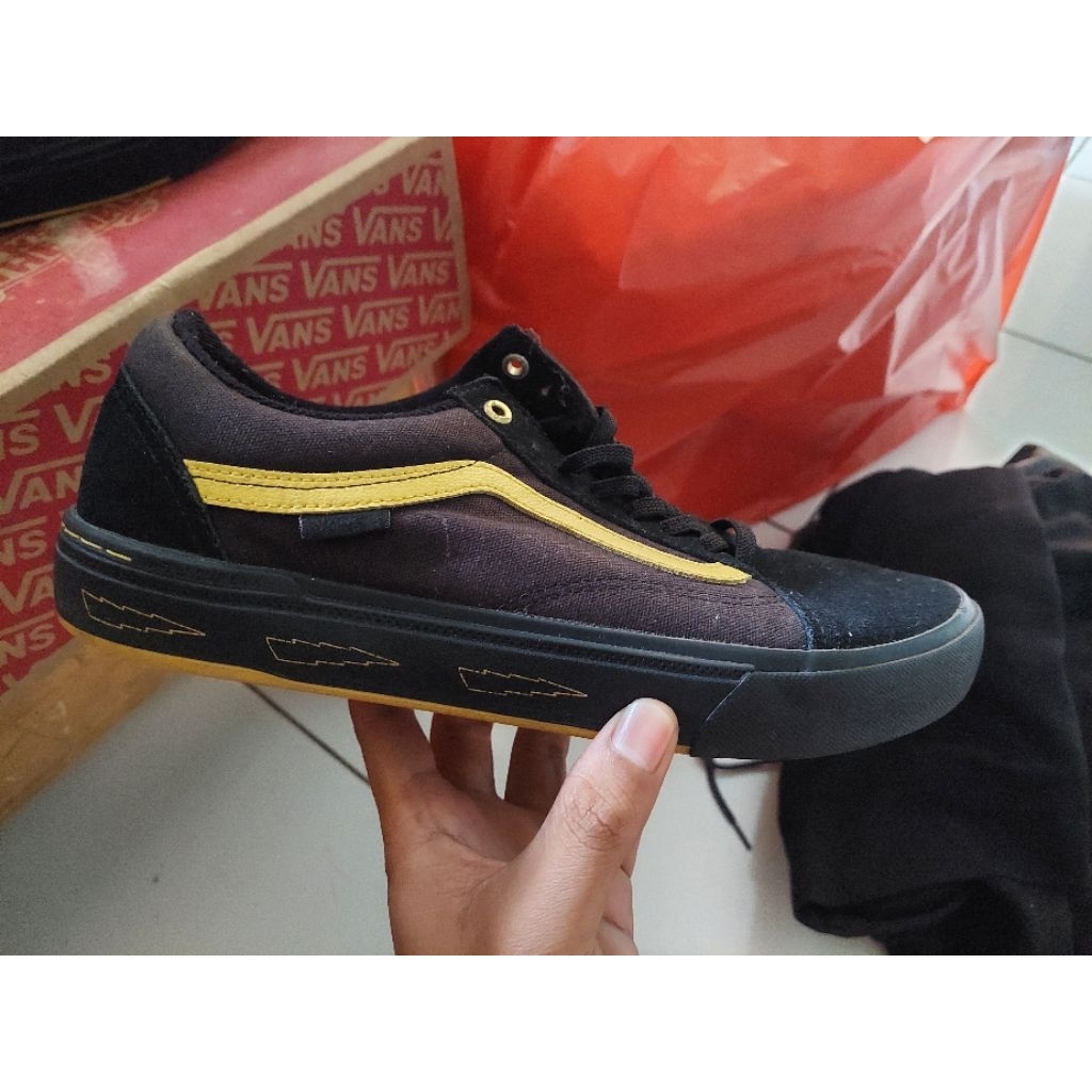 Sepatu Sneakers Vans Old Skool Pro BMX x Larry Edgar