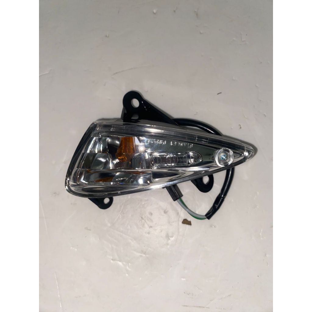 LAMPU SEIN DEPAN SEBELAH KANAN - SUPRA X 125 OLD 33400KTM850