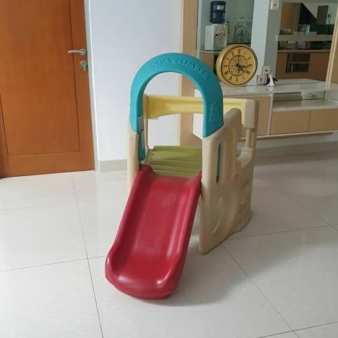 Step2 Panda Climber Mainan perosotan motorik anak