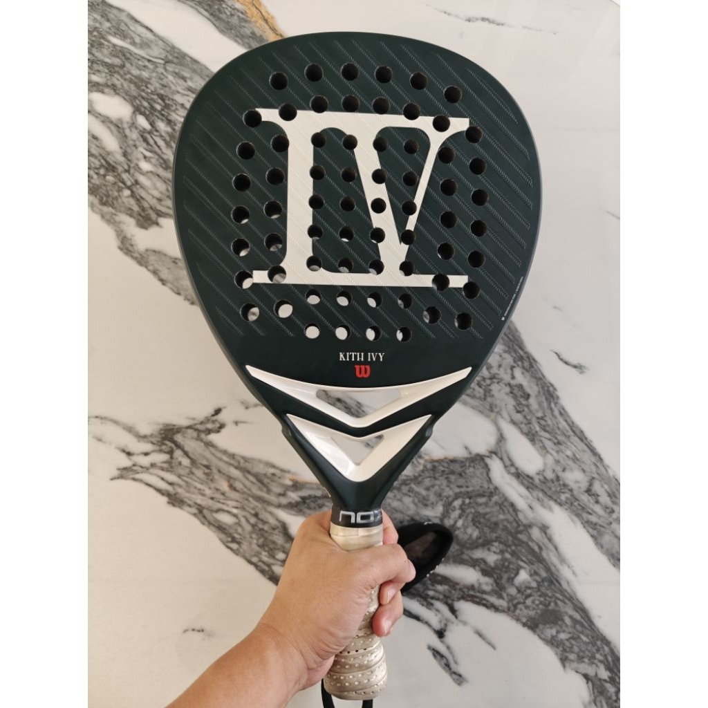 Preloved - Second / Wilson Kith Ivy Lt Kondisi 95%