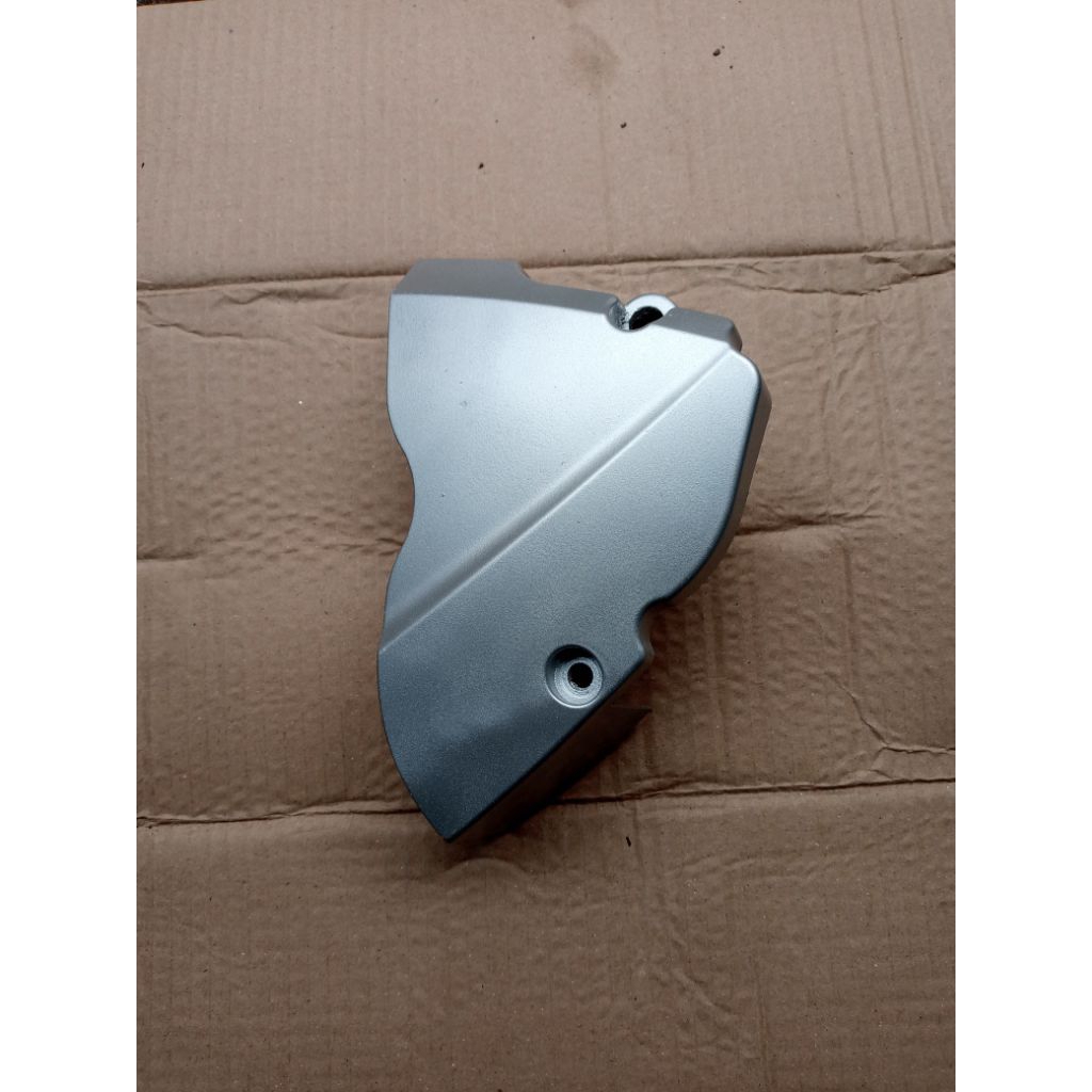 Tutup gear depan vixion old new / cover gear depan vixion old new