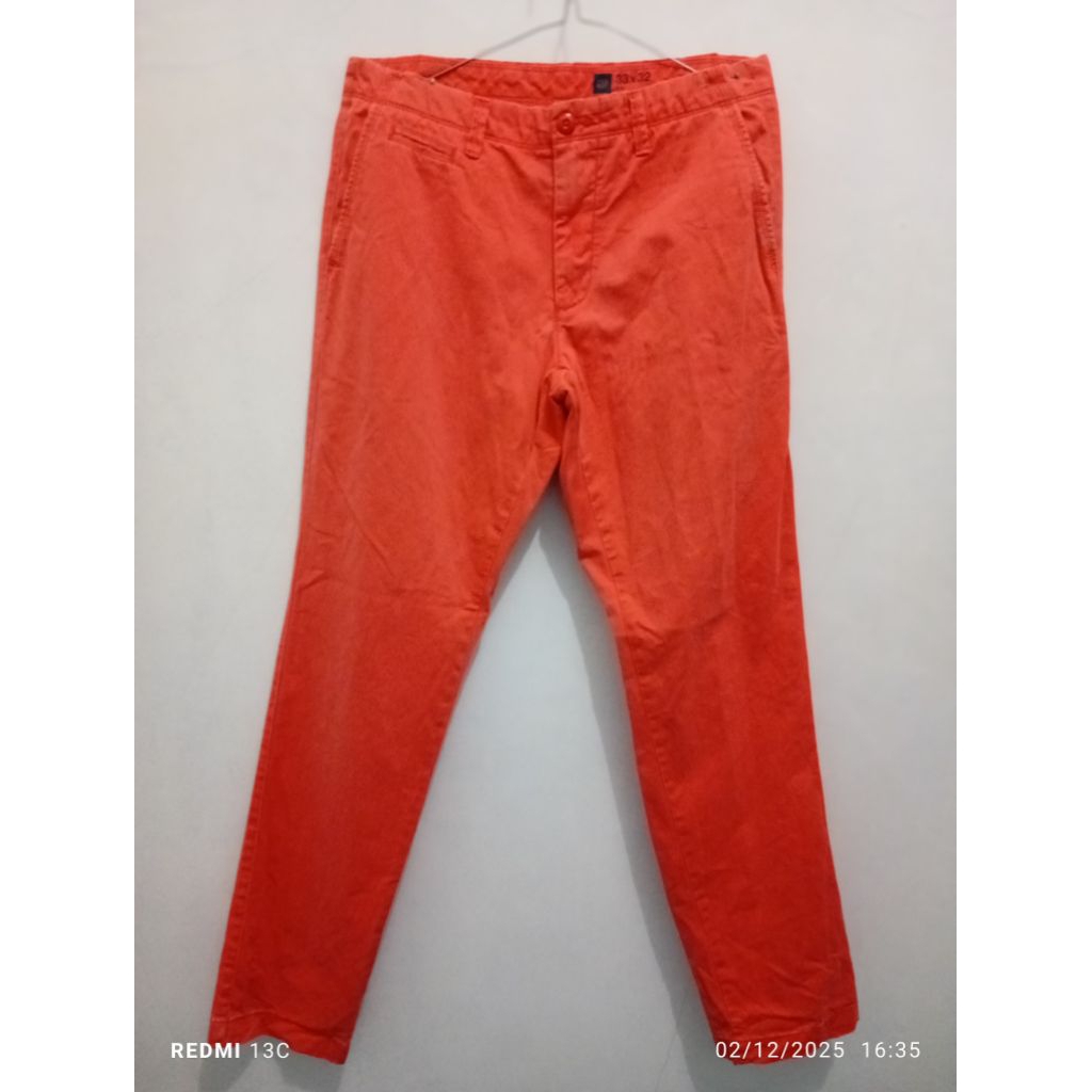 preloved celana panjang chino pria gap