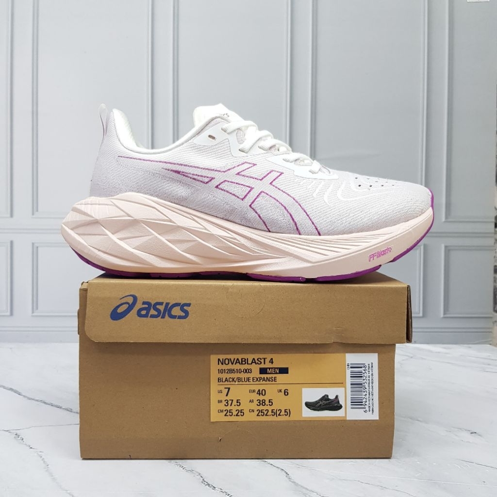 Sepatu Olahraga / Sepatu Running Wanita ASICS NOVA BLAST 4