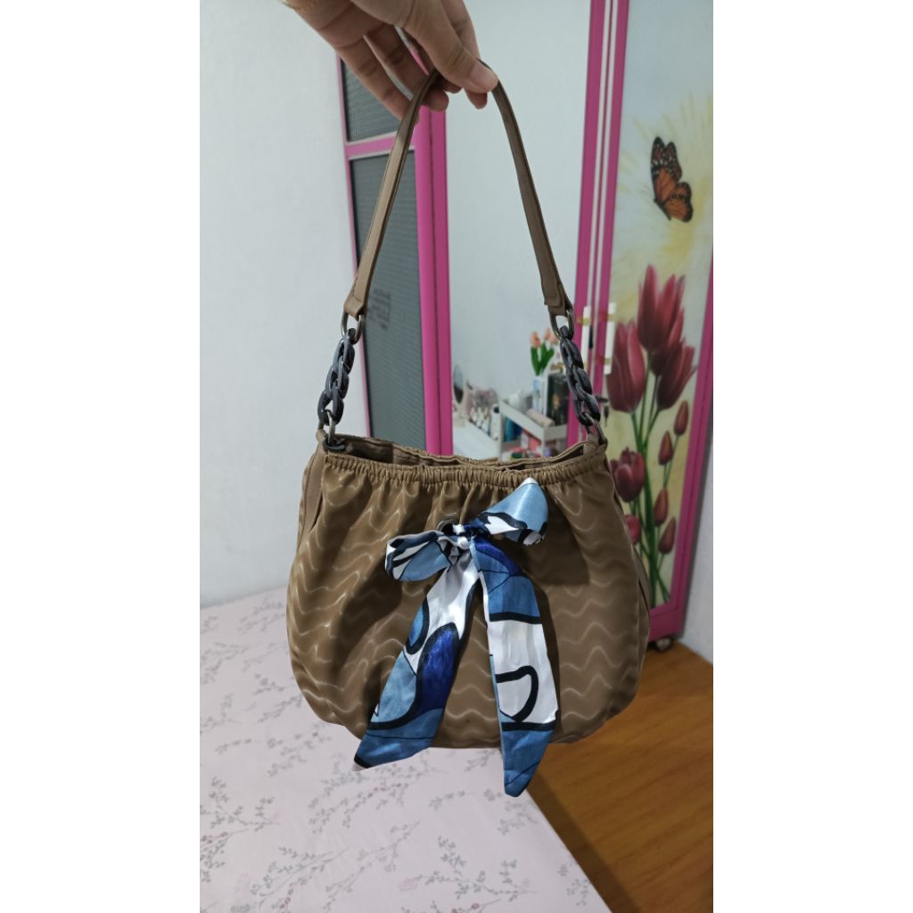 Tas Wanita Oval