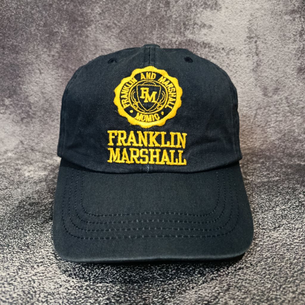 Digidegu Topi Franklin Marshall