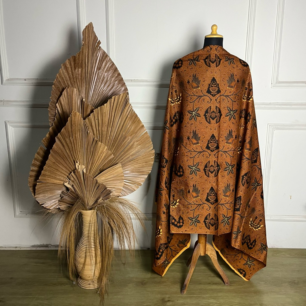 Kain Batik Wahyu Tumurun Sogan