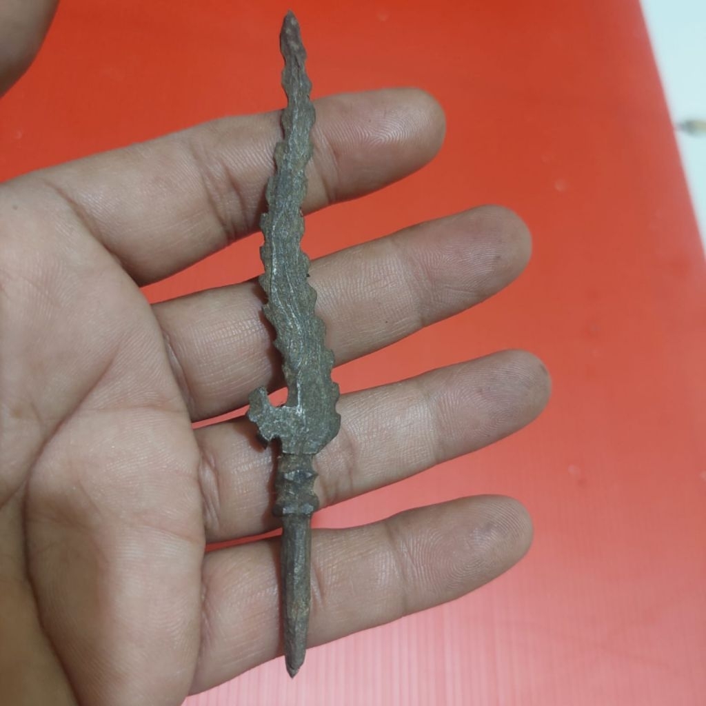 janur tosan aji besi aji