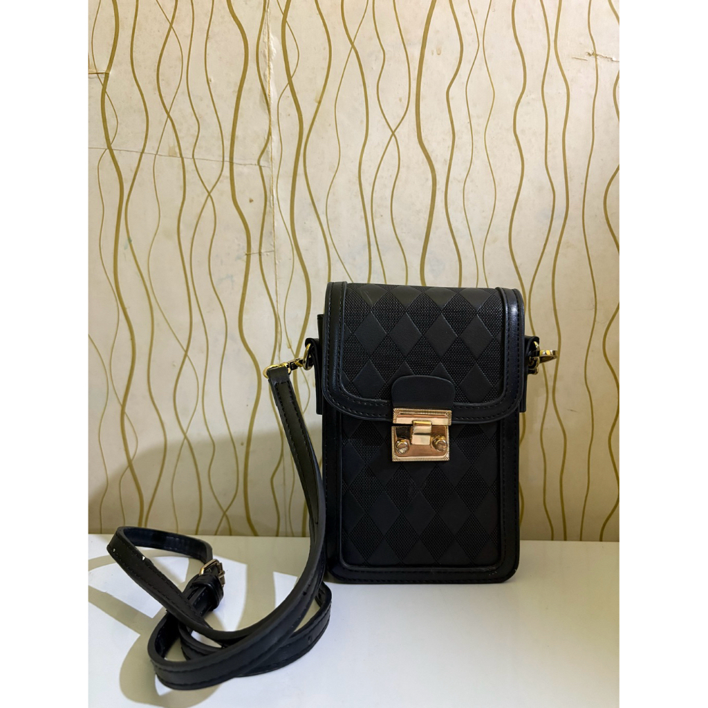 Tas selempang Yadier