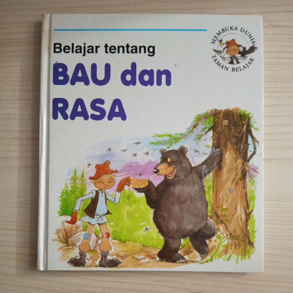 BUKU MEMBUKA DUNIA TAMAN BELAJAR BELAJAR TENTANG BAU DAN RASA