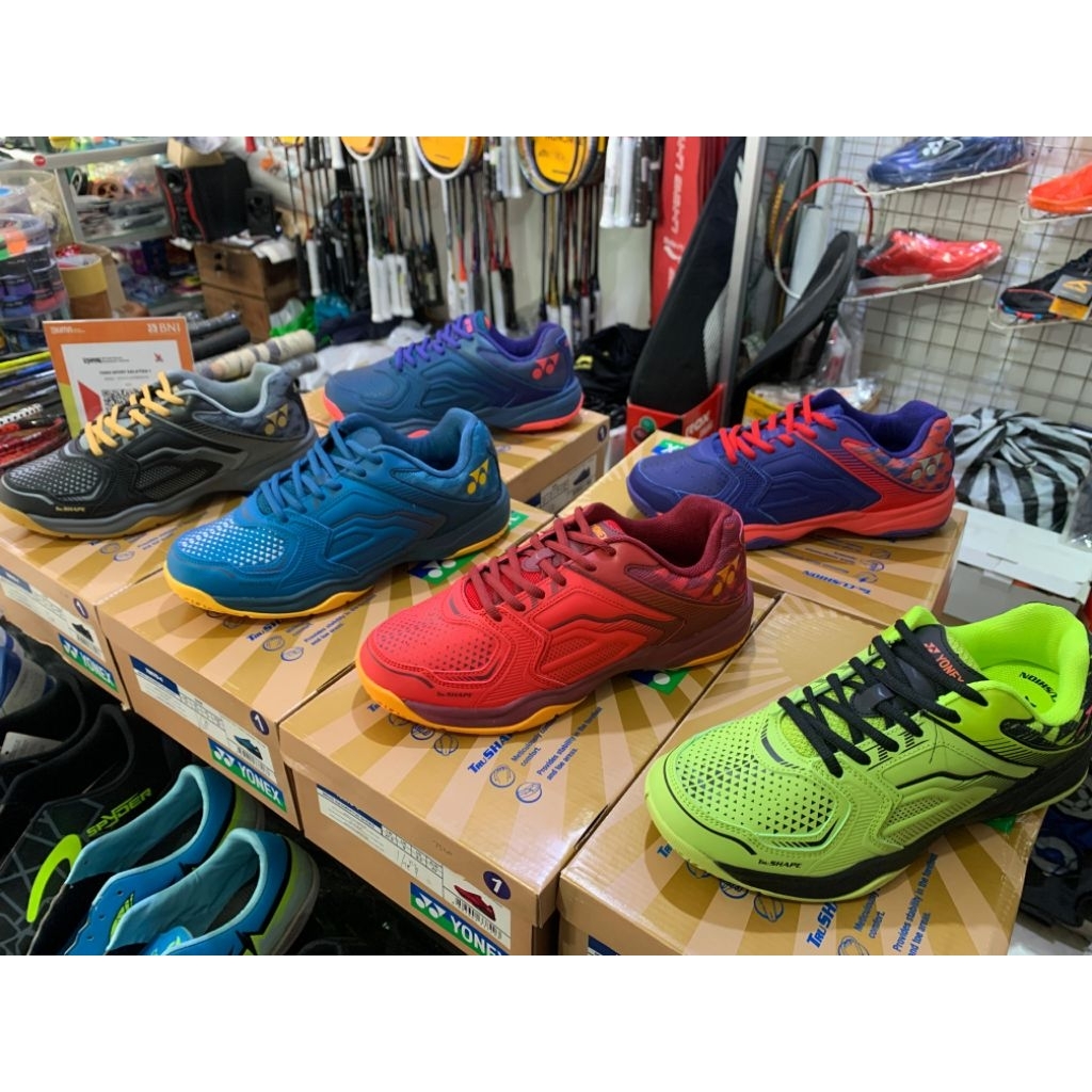 Sepatu Badminton Yonex Tokyo 4