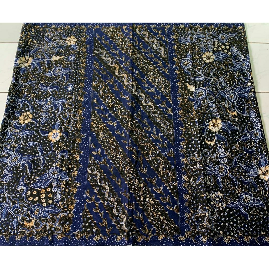 SARUNG BATIK TULIS LASEM ASLI TULIS