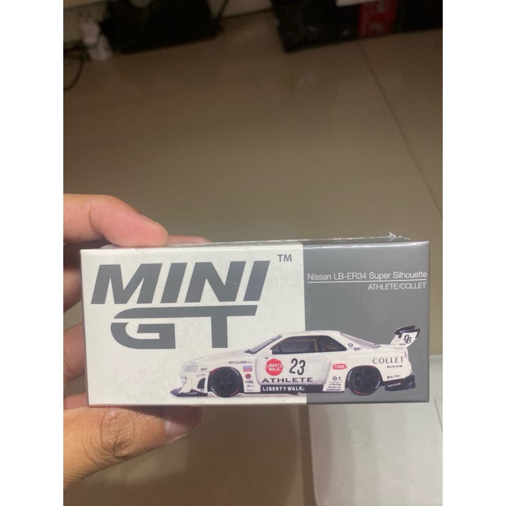 Mini GT Nissan Skyline R34 Athlete